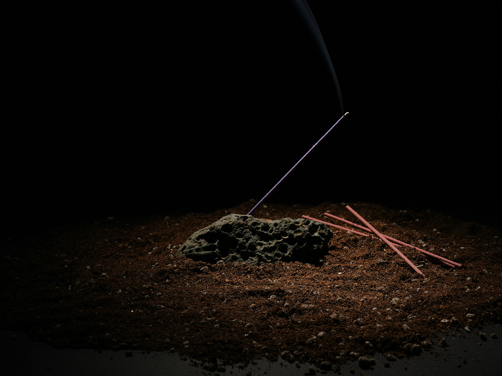 Athis Brass Incense Holder & Incense Stick Set (Brass Holder with Ash Catcher + Incense Sticks (2 Scents))